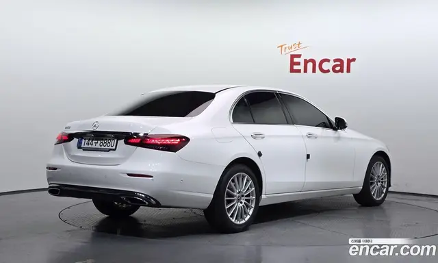 Mercedes-Benz E-Class 2023 2.0 гидро, миниатюра 2 Mercedes-Benz E-Class 2023 2.0 гидро, миниатюра 2