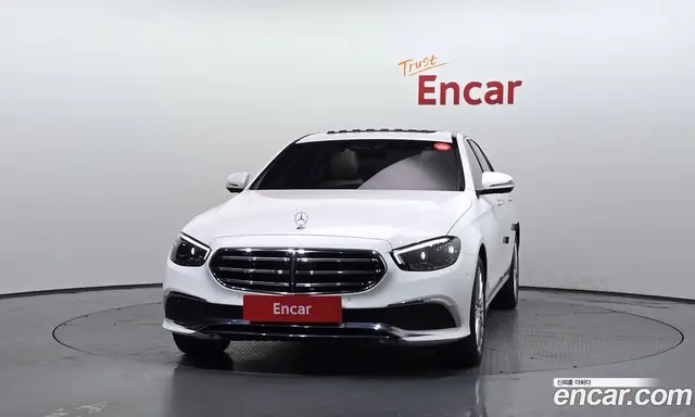 Mercedes-Benz E-Class 2023 2.0 гидро, миниатюра 3 Mercedes-Benz E-Class 2023 2.0 гидро, миниатюра 3