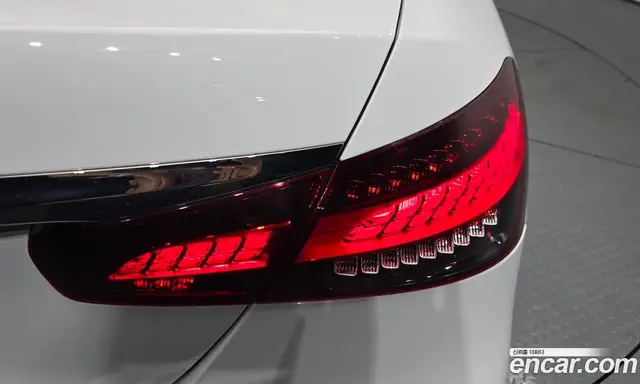 Mercedes-Benz E-Class 2023 2.0 гидро, миниатюра 9 Mercedes-Benz E-Class 2023 2.0 гидро, миниатюра 9