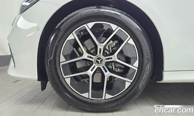 Mercedes-Benz E-Class 2025 2.0 гидро, миниатюра 5 Mercedes-Benz E-Class 2025 2.0 гидро, миниатюра 5