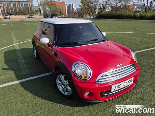 Mini Cooper 2012 1.6 автомат (гидро), миниатюра 2