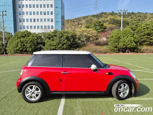 Mini Cooper 2012 1.6 автомат (гидро), миниатюра 9