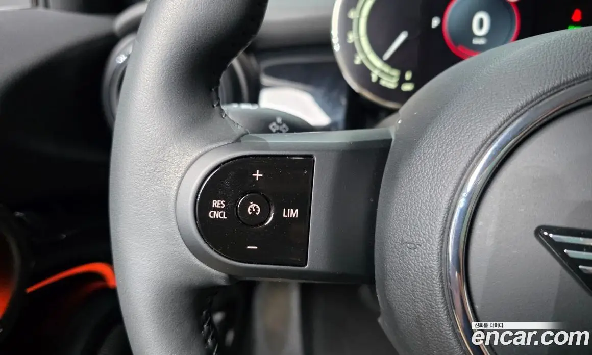 Mini Cooper 2024 1.5 автомат (гидро), фото 27