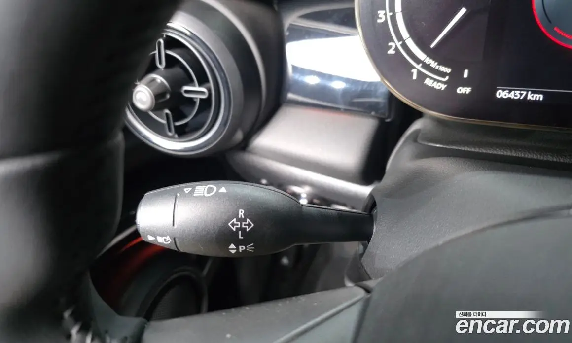 Mini Cooper 2024 1.5 автомат (гидро), фото 33