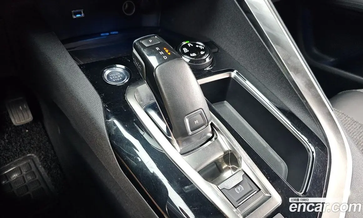 Peugeot 3008 2019 1.5 автомат (гидро), фото 12
