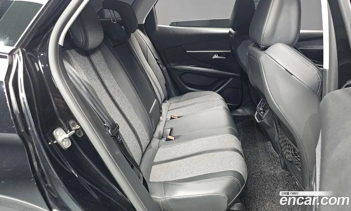 Peugeot 3008 2019 1.5 автомат (гидро), фото 17