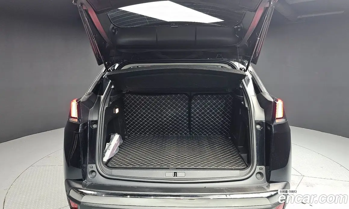 Peugeot 3008 2019 1.5 автомат (гидро), фото 26