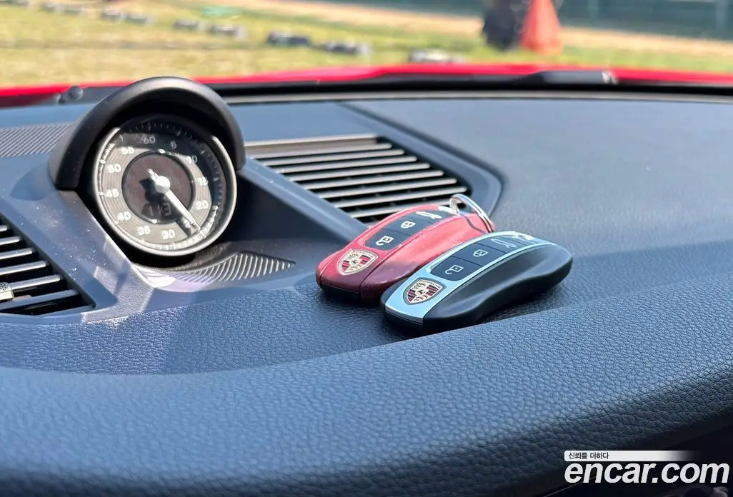 Porsche 911 2022 3.0 автомат (гидро), фото 16