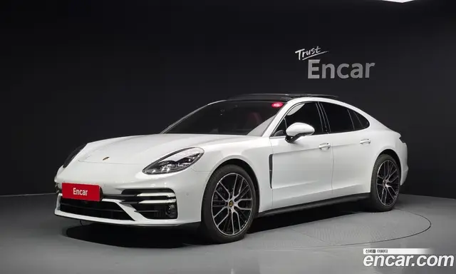 Porsche Panamera, 2023, 10 438 км