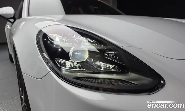 Porsche Panamera 2023 2.9 автомат (гидро), миниатюра 8