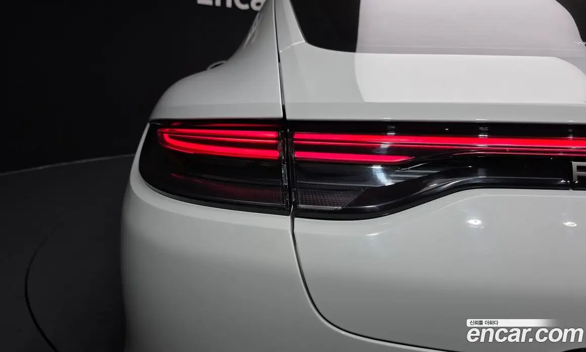 Porsche Panamera 2023 2.9 автомат (гидро), фото 9