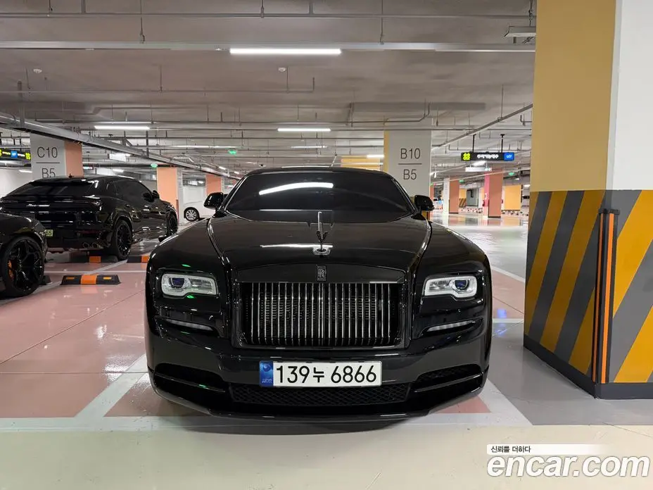 Rolls-Royce Wraith 2021 6.6 автомат (гидро), фото 1 Rolls-Royce Wraith 2021 6.6 автомат (гидро), фото 1