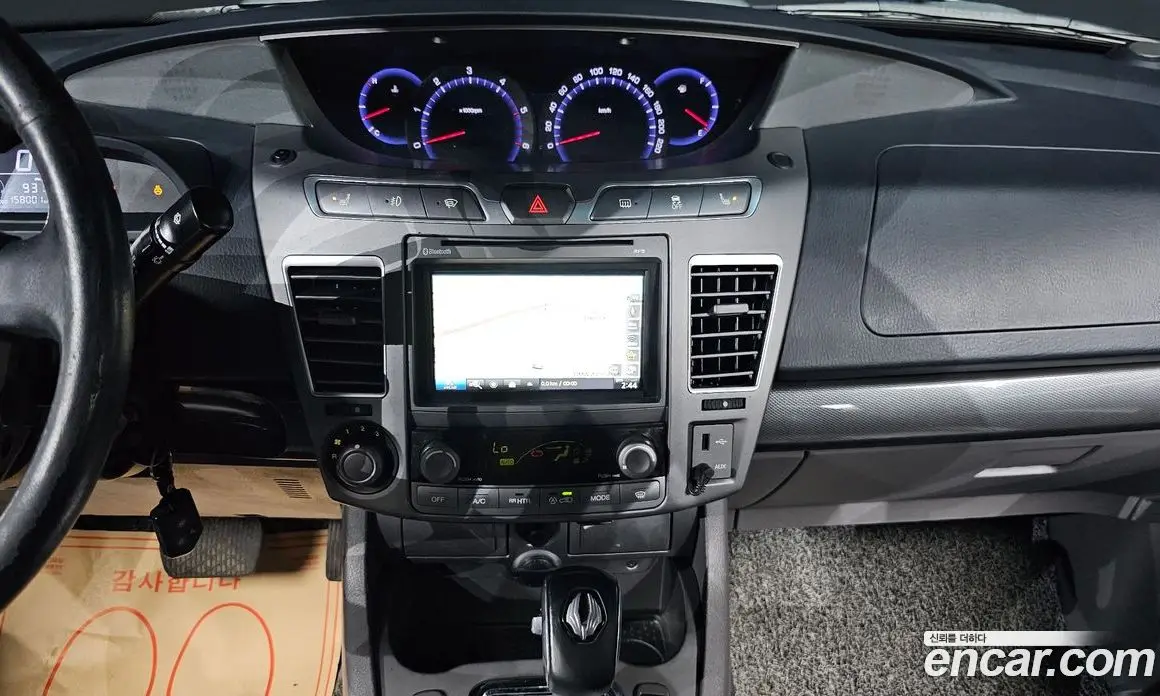 SsangYong Korando 2014 2.0 автомат (гидро), фото 21