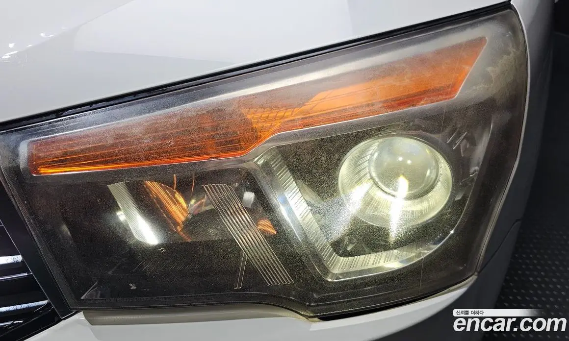 SsangYong Korando 2014 2.0 автомат (гидро), фото 8