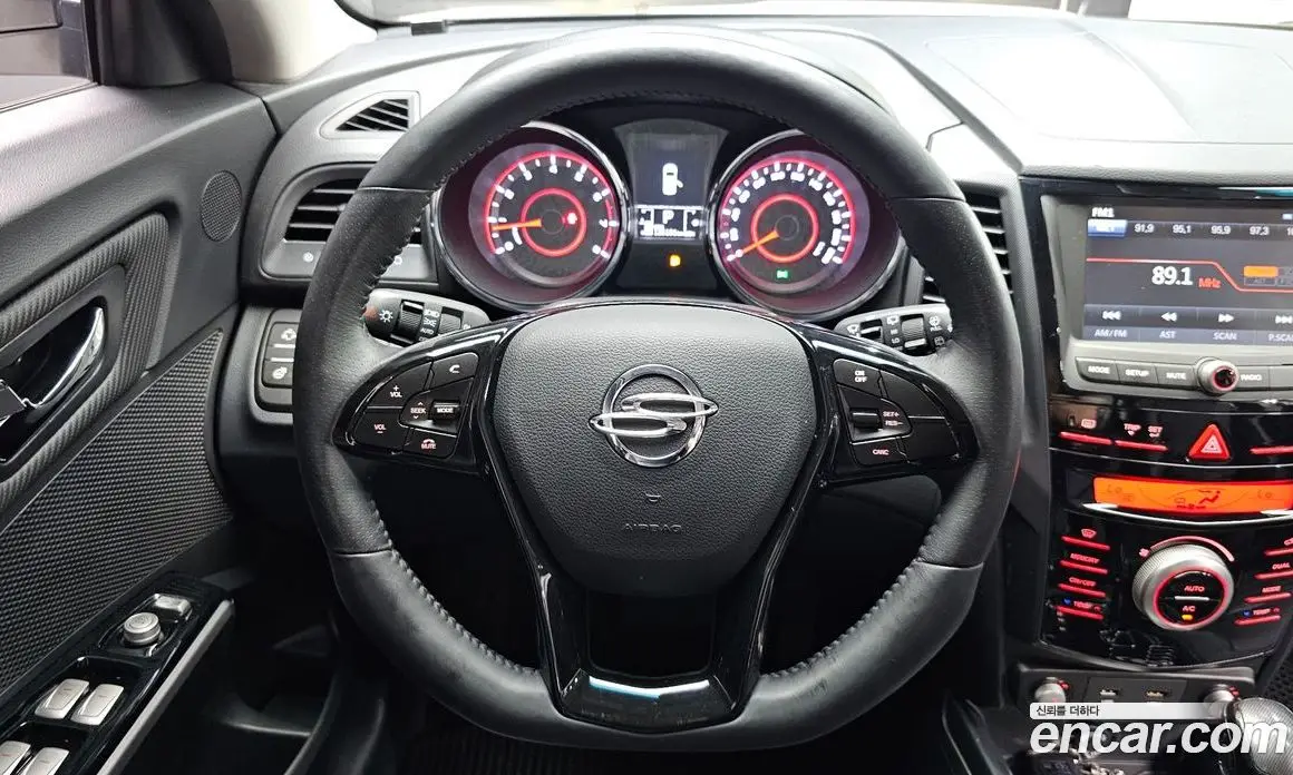 SsangYong TIBOLI 2017 1.6 автомат (гидро), фото 18