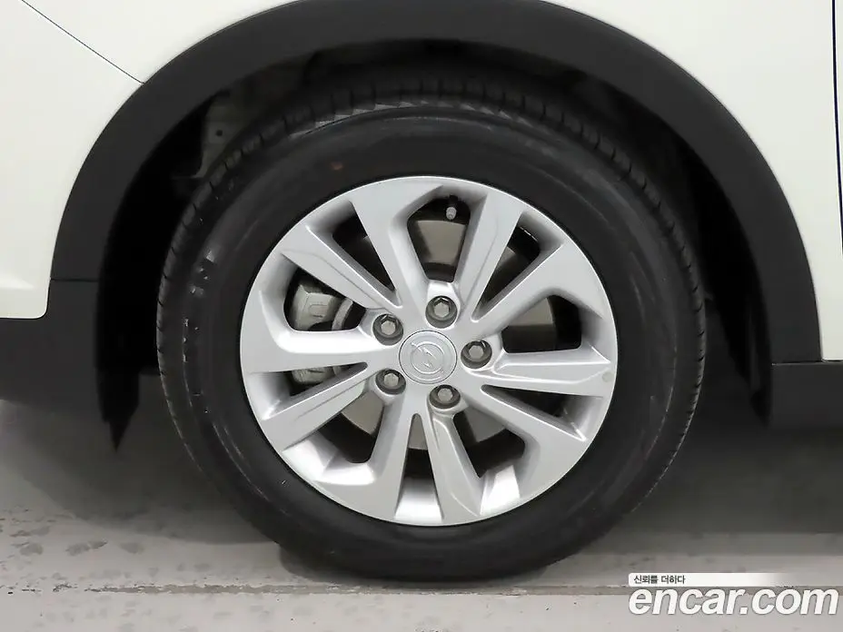 SsangYong TIBOLI 2019 1.6 автомат (гидро), фото 5