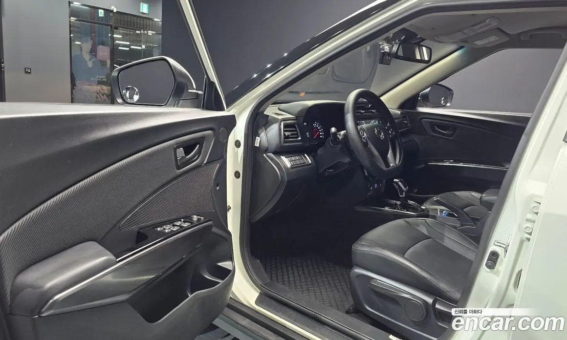 SsangYong TIBOLI 2020 1.5 автомат (гидро), фото 13