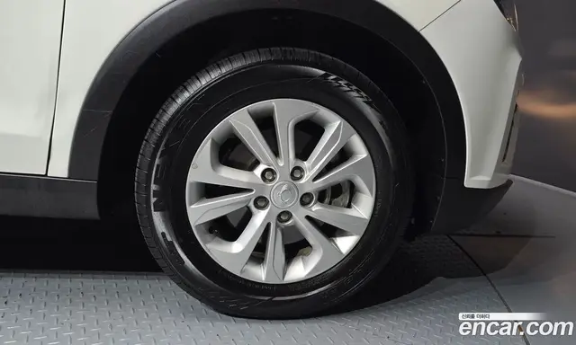 SsangYong TIBOLI 2020 1.5 автомат (гидро), миниатюра 7
