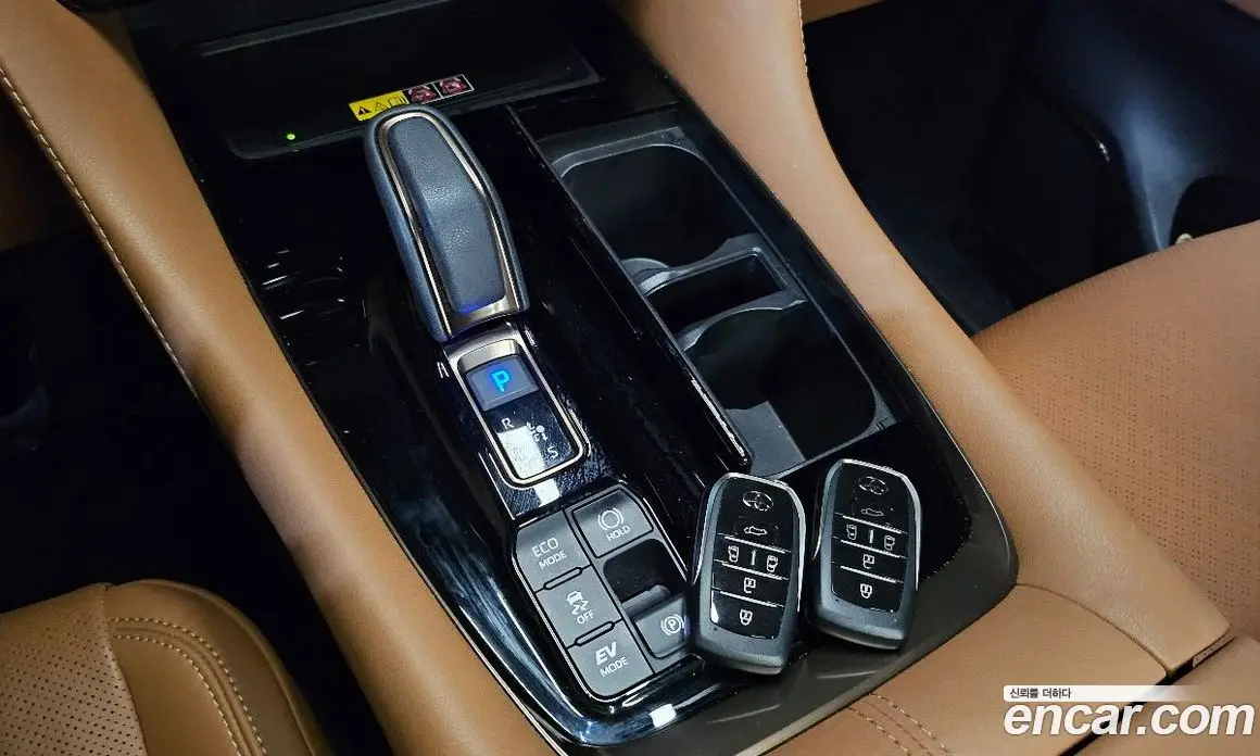 Toyota Alphard 2025 2.5 автомат (гидро), фото 9 Toyota Alphard 2025 2.5 автомат (гидро), фото 9
