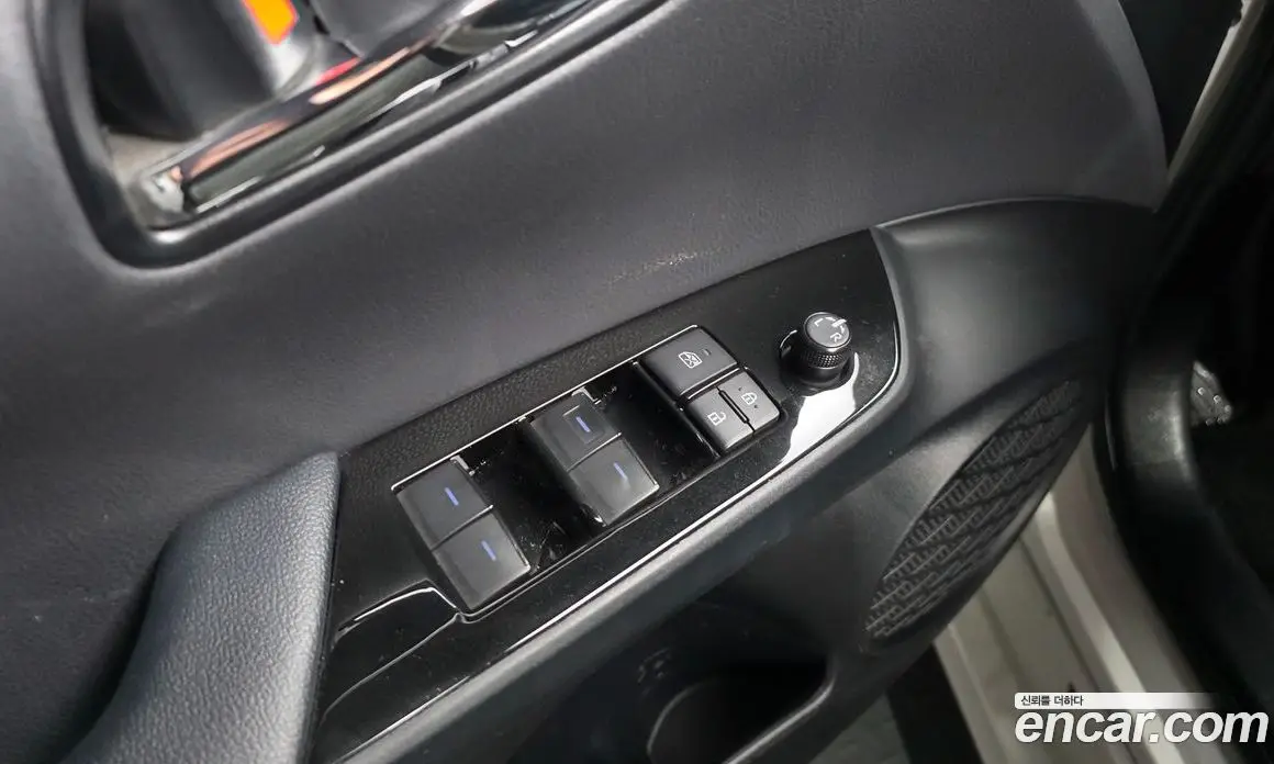 Toyota Prius 2019 1.8 автомат (гидро), фото 19 Toyota Prius 2019 1.8 автомат (гидро), фото 19