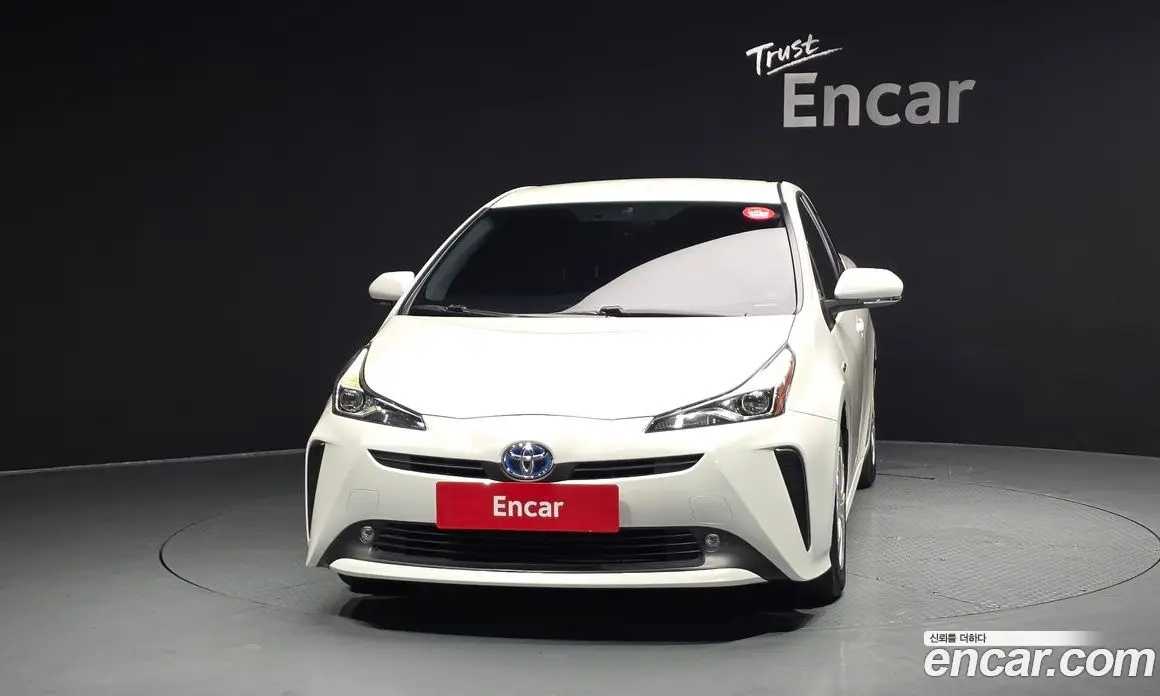 Toyota Prius 2019 1.8 автомат (гидро), фото 3 Toyota Prius 2019 1.8 автомат (гидро), фото 3