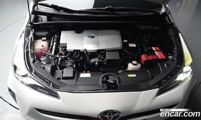 Toyota Prius 2019 1.8 автомат (гидро), миниатюра 6 Toyota Prius 2019 1.8 автомат (гидро), миниатюра 6