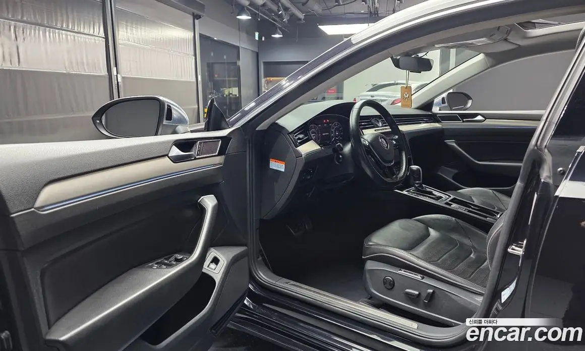Volkswagen Arteon 2018 2.0 автомат (гидро), фото 13
