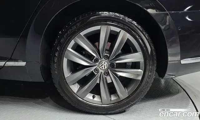 Volkswagen Arteon 2018 2.0 автомат (гидро), миниатюра 7