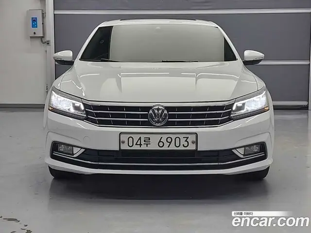 Volkswagen Passat 2018 2.0 автомат (гидро), миниатюра 2
