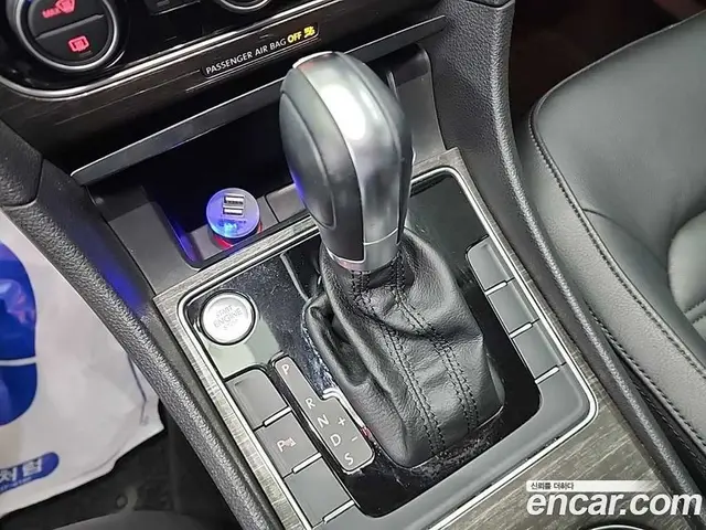 Volkswagen Passat 2018 2.0 автомат (гидро), миниатюра 8