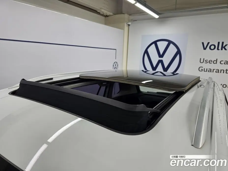 Volkswagen Tiguan 2018 2.0 автомат (гидро), фото 11