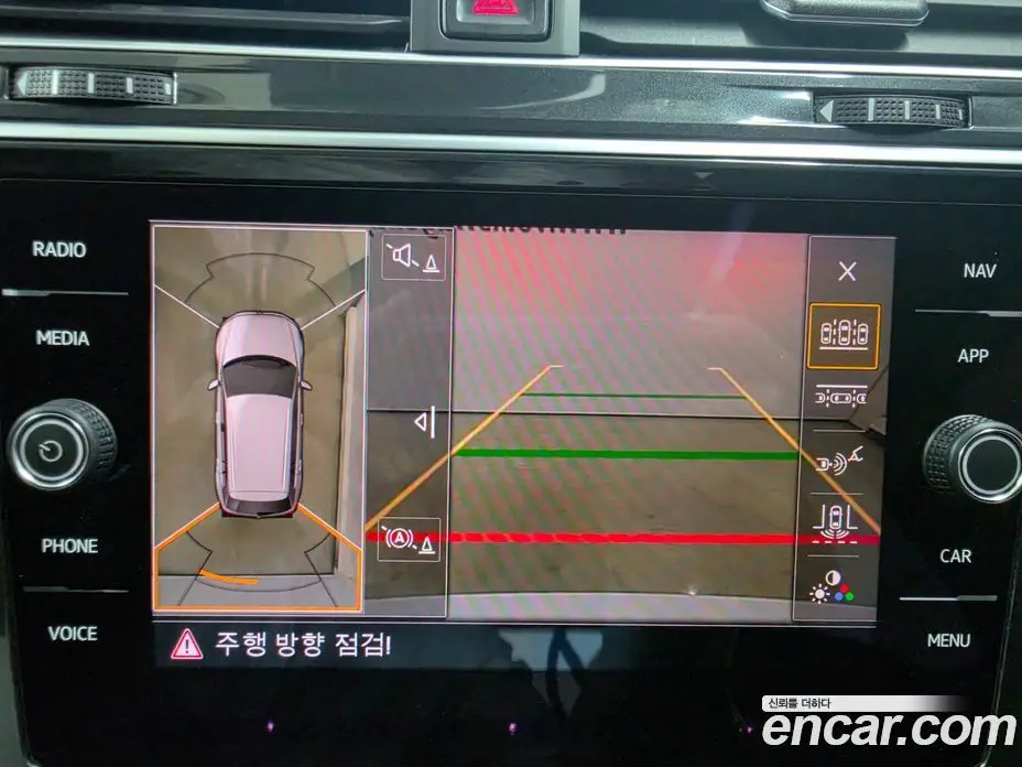 Volkswagen Tiguan 2018 2.0 автомат (гидро), фото 13