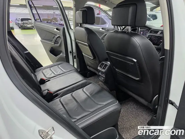 Volkswagen Tiguan 2018 2.0 автомат (гидро), миниатюра 10