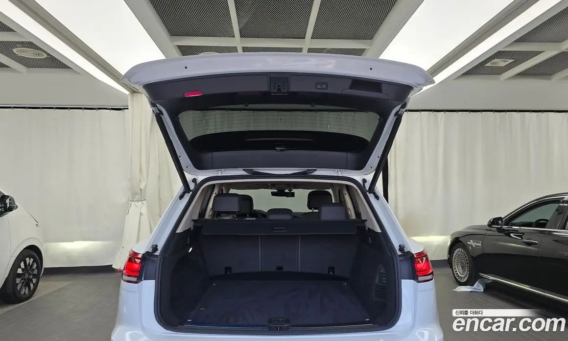 Volkswagen Touareg 2021 3.0 автомат (гидро), фото 20