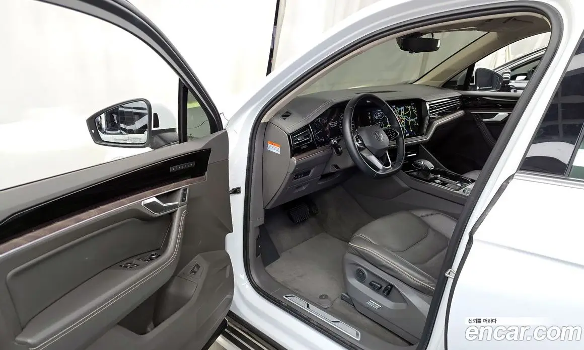 Volkswagen Touareg 2021 3.0 автомат (гидро), фото 10