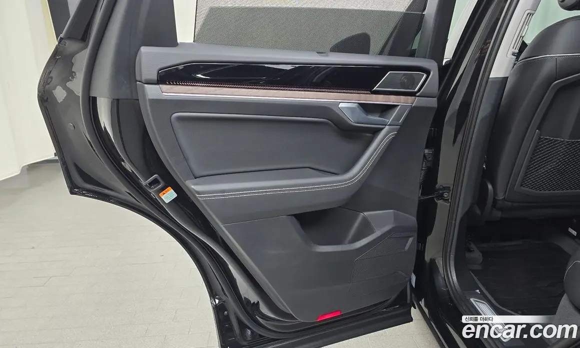 Volkswagen Touareg 2025 3.0 автомат (гидро), фото 15