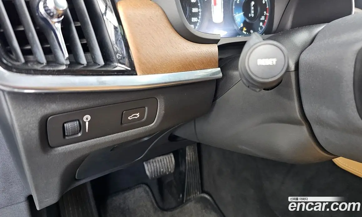 Volvo S90 2019 2.0 автомат (гидро), фото 35