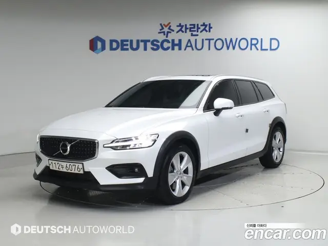 Volvo V60, 2020, 76 585 км