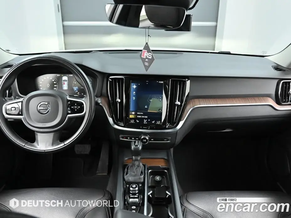 Volvo V60 2020 2.0 автомат (гидро), фото 7