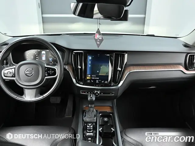 Volvo V60 2020 2.0 автомат (гидро), миниатюра 7