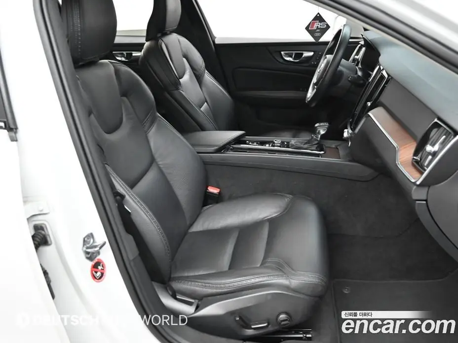 Volvo V60 2020 2.0 автомат (гидро), фото 10