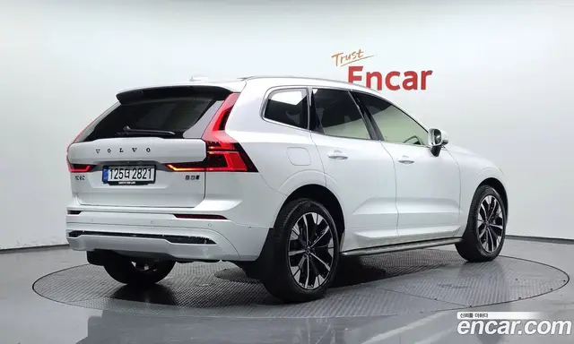Volvo XC60, 2025, 18 803 км