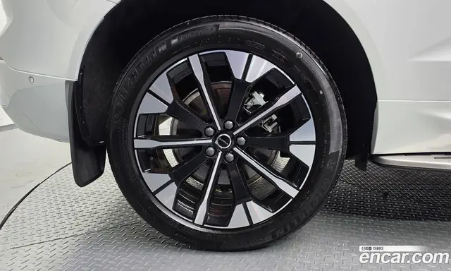 Volvo XC60 2025 2.0 автомат (гидро), миниатюра 6