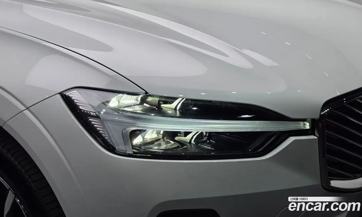 Volvo XC60 2025 2.0 автомат (гидро), фото 7