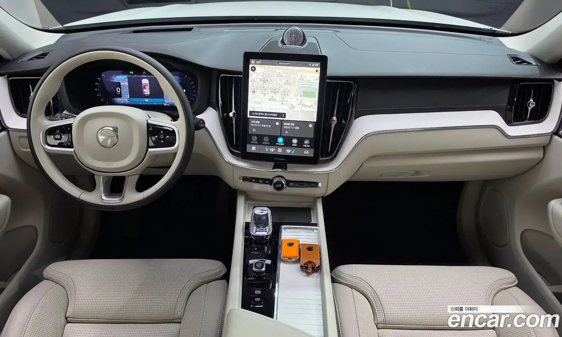 Volvo XC60 2025 2.0 автомат (гидро), фото 9