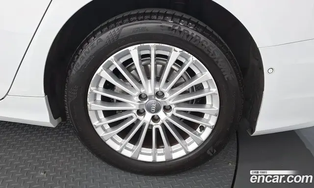 Audi A6 2020 2.0 автомат (гидро), миниатюра 7
