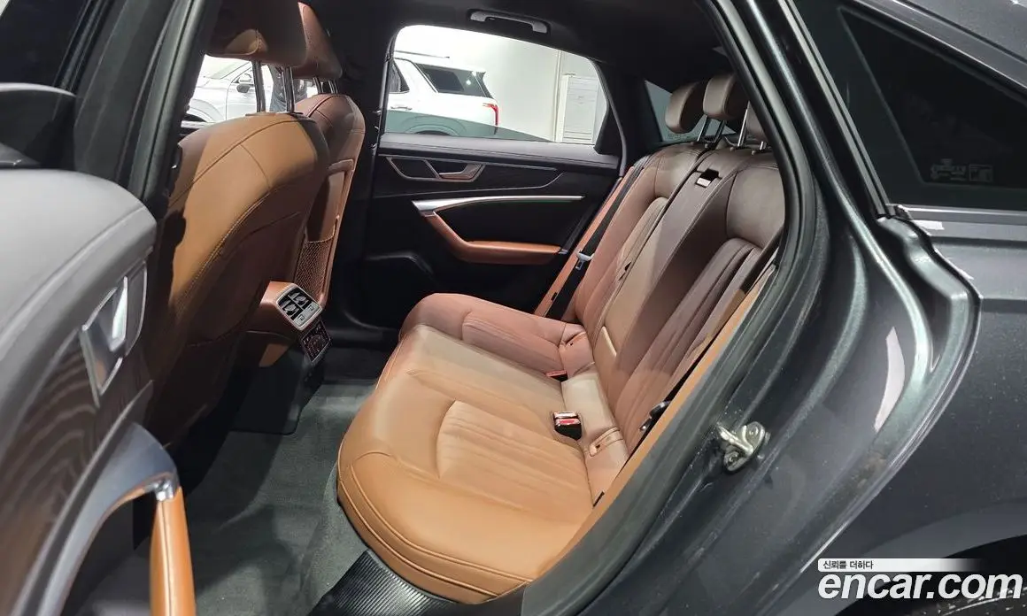 Audi A6 2022 2.0 автомат (гидро), фото 17