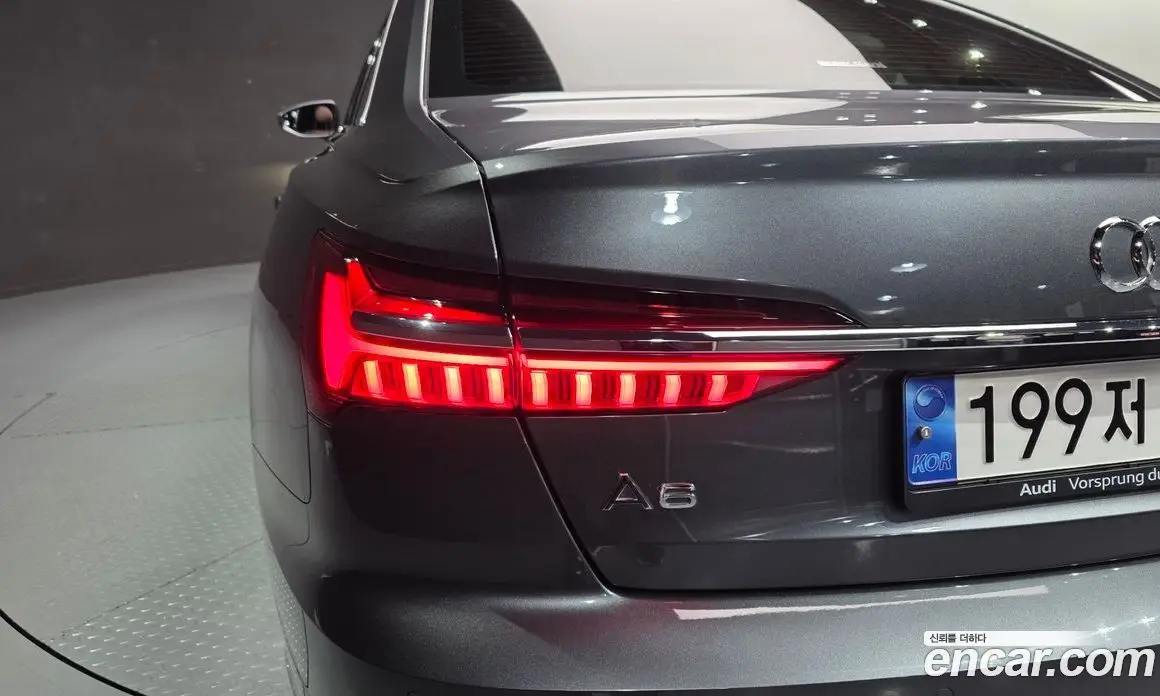 Audi A6 2022 2.0 автомат (гидро), фото 9