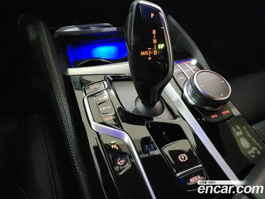 BMW 5 серия 2023 2.0 автомат (гидро), фото 9