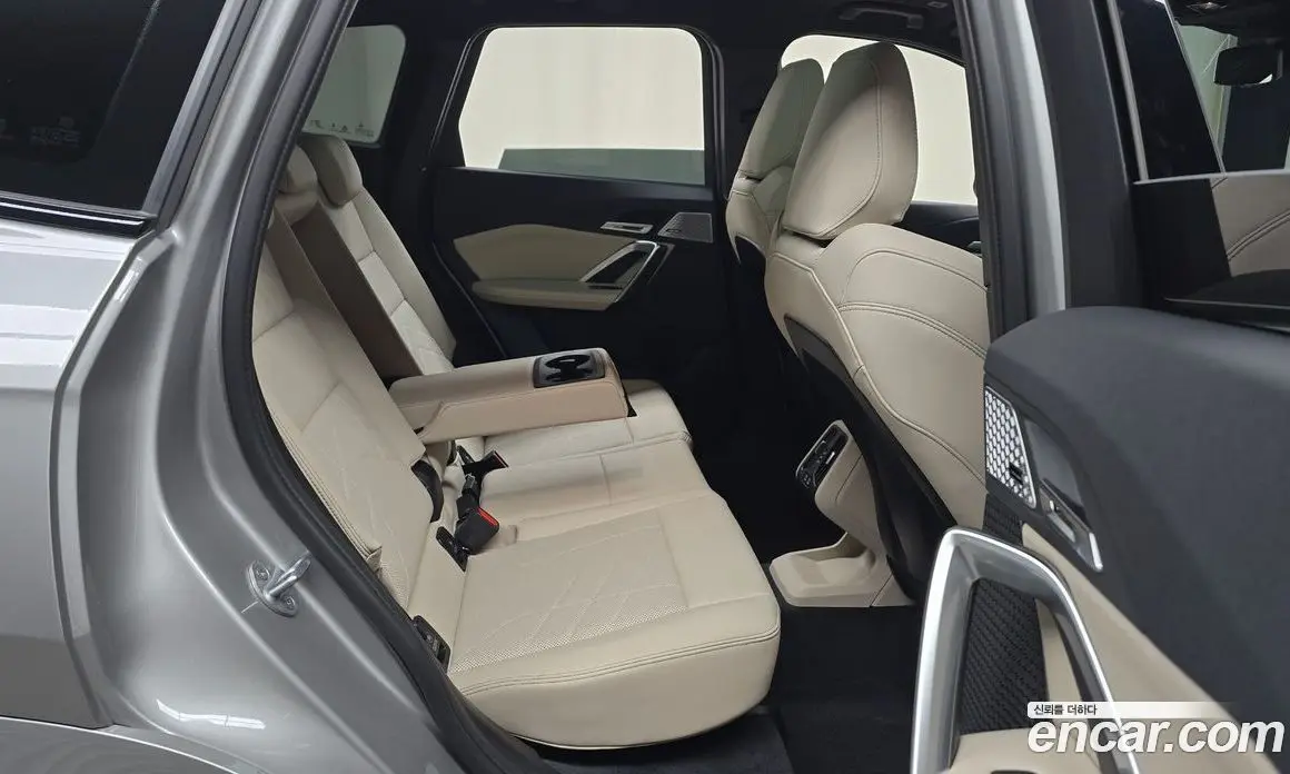 BMW X1 2025 2.0 автомат (гидро), фото 17